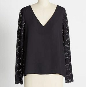 The best lace to be blouse